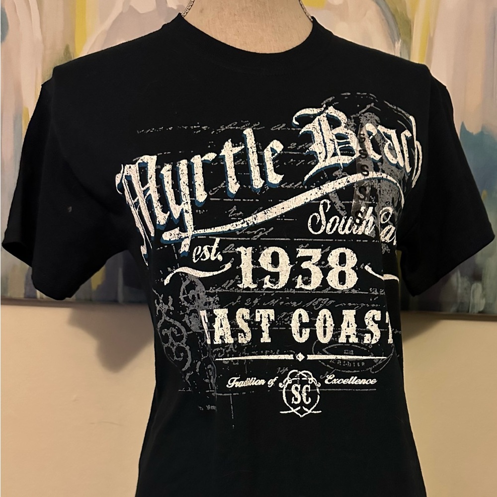 NWT Gildan S tee in black with graphics